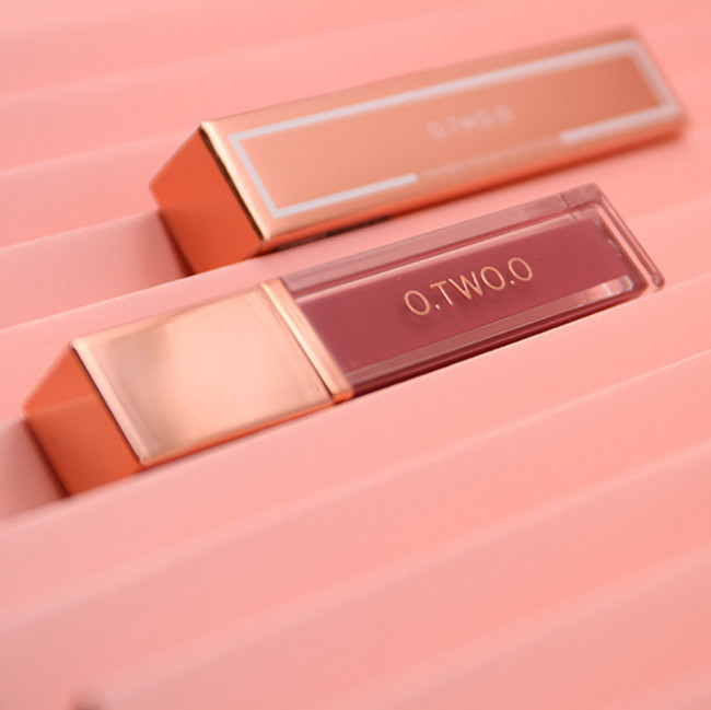 Матовый тинт для губ O.TWO.O арт. 1017 Smoked Plum №16 5 g. Матовый тинт для губ O.TWO.O арт. 1017 Smoked Plum №16 5 g.