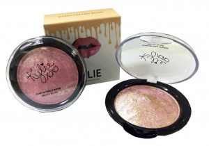 Румяна Kylie "Stereo ceramic blush" 9g