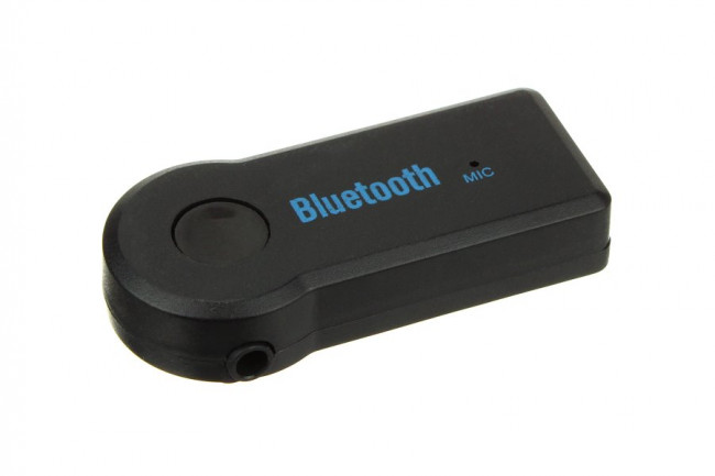 Bluetooth-трансмиттер в автомобиль с функцией громкой связи BT350