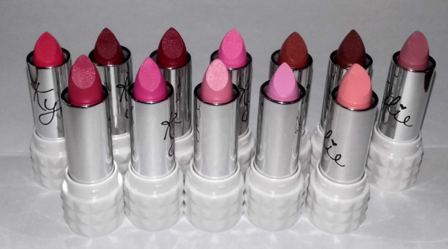 Помада Kylie matte lipstick (12шт)