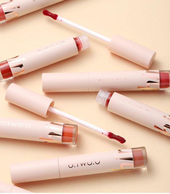 Матовый блеск для губ O.TWO.O арт. SE001 #5 4 g. Матовый блеск для губ O.TWO.O арт. SE001 #5 4 g.