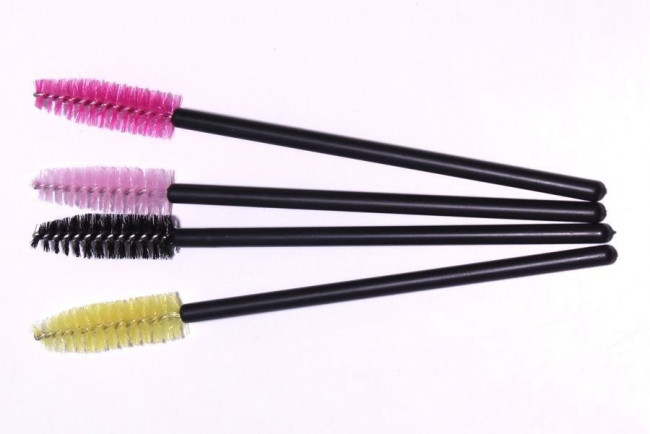 Щетка для бровей и ресниц 1 шт (цвета в ассортименте)